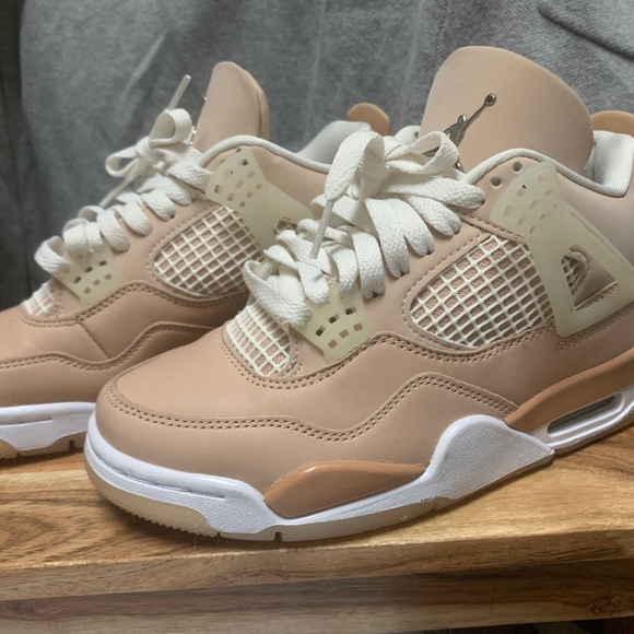 Jordan 4 Retro shimmer Women’s - Picture 1 of 4